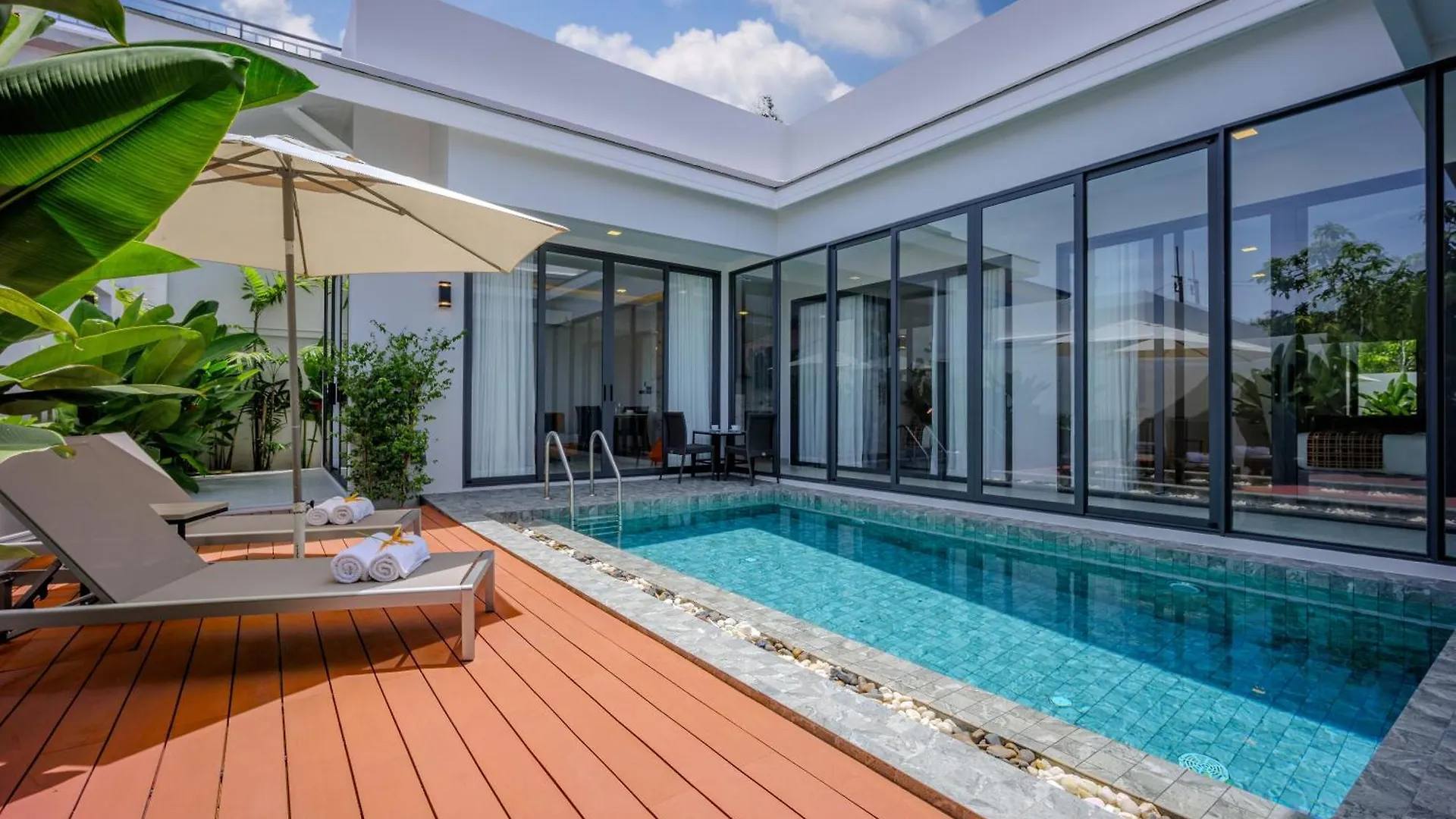 Barringtonia Pool Villa Phuket