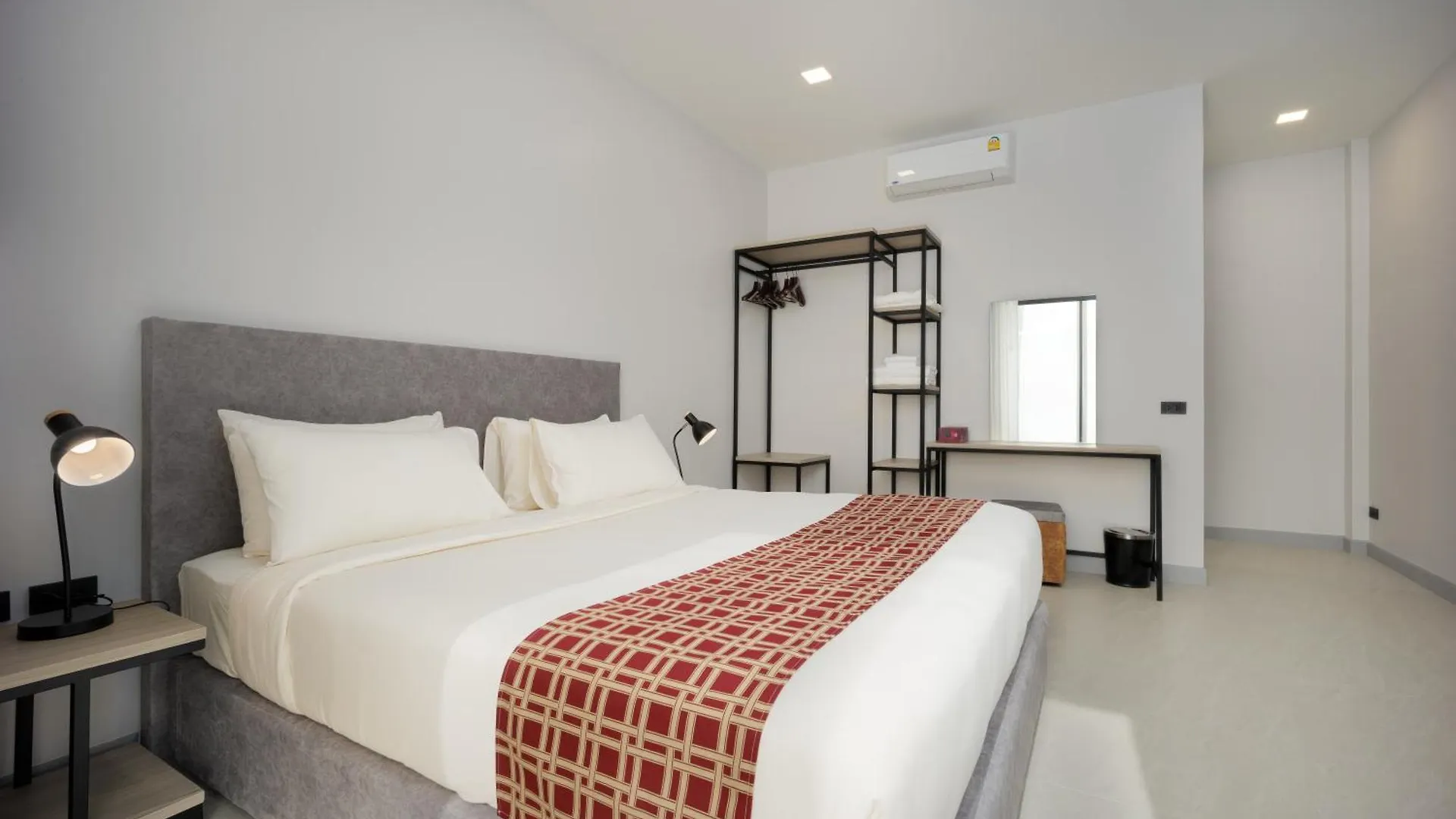 Barringtonia Pool Villa Phuket 0*,