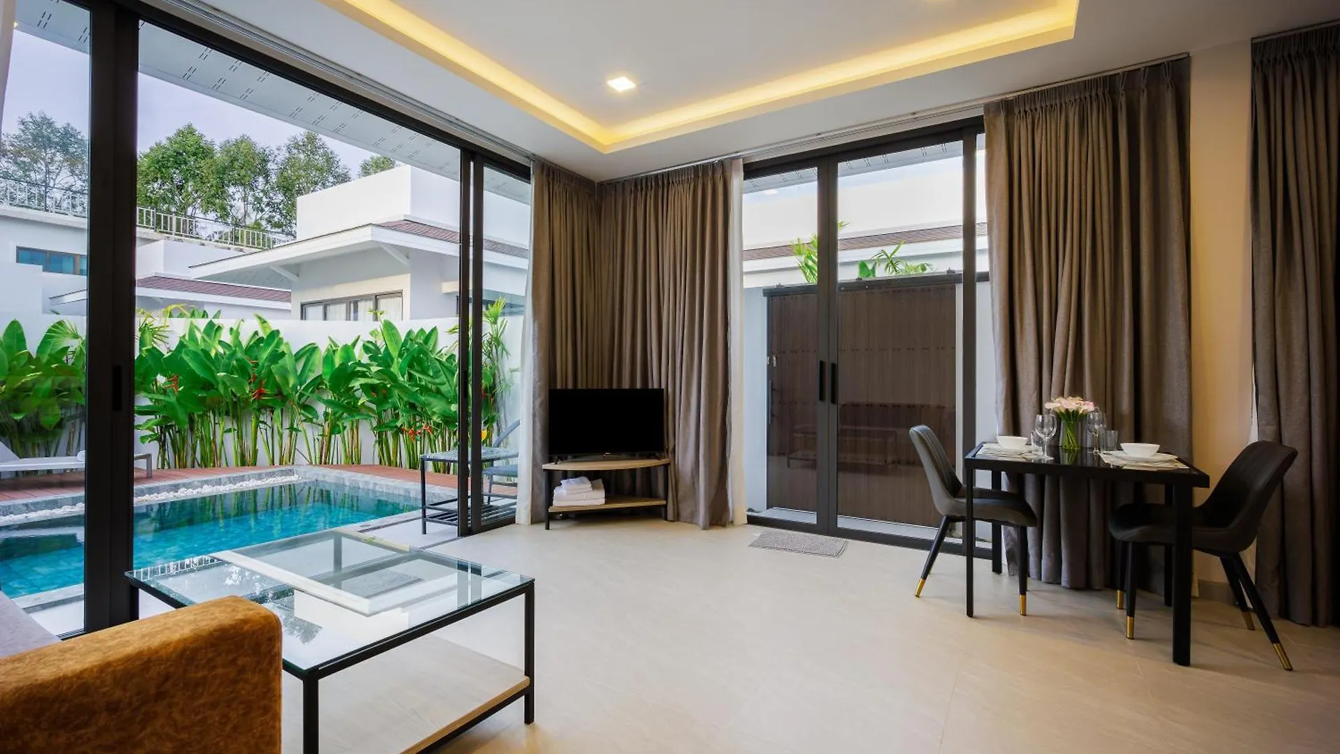 Phuket Barringtonia Pool Villa